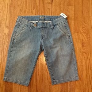3/$30 Old Navy Diva Bermuda blue denim jean shorts